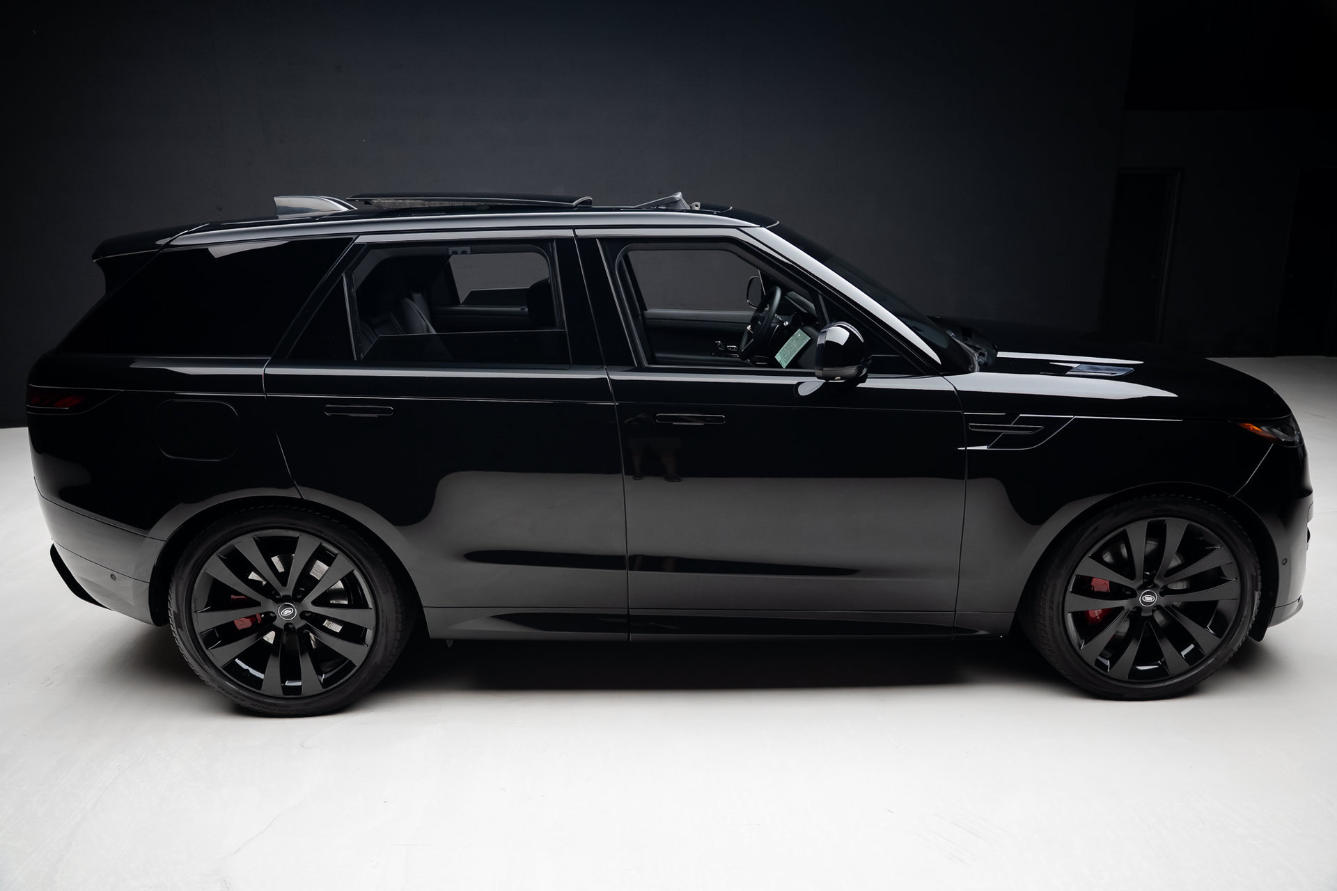 Used 2023 Land Rover Range Rover Sport First Edition AWD/4WD image 35