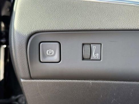 Used 2022 Buick Enclave Essence w/ Experience Buick Package image 22