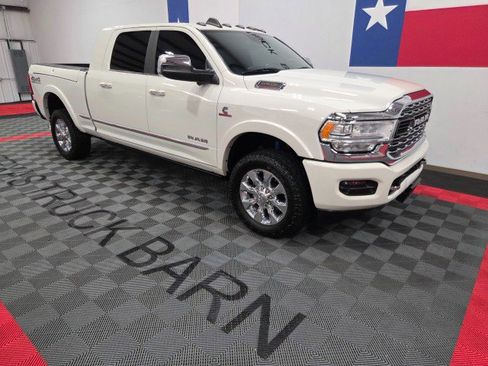 Used 2020 RAM 2500 Limited image 15