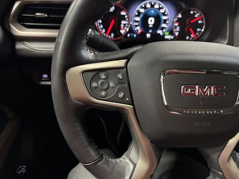 Used 2018 GMC Acadia Denali w/ Technology Package AWD/4WD image 17
