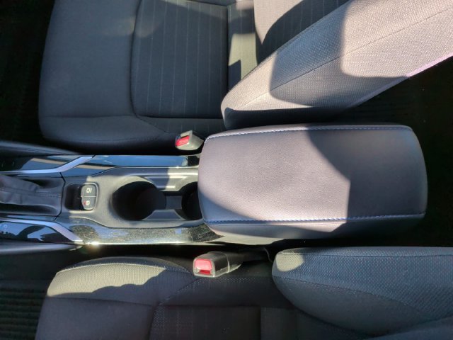 Used 2022 Toyota Corolla SE w/ SE Premium Package FWD image 23
