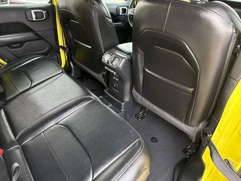 Used 2023 Jeep Wrangler Unlimited Sahara w/ Cold Weather Group image 35