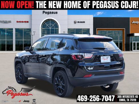 New 2026 Jeep Compass Latitude AWD/4WD image 4