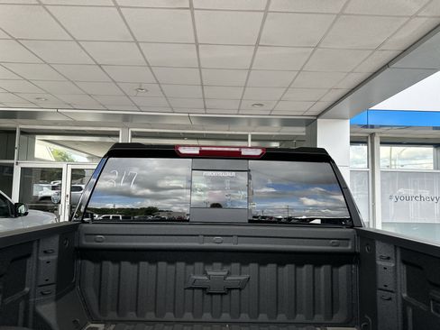 Used 2025 Chevrolet Silverado 1500 RST w/ Z71 Off-Road Package AWD/4WD image 36