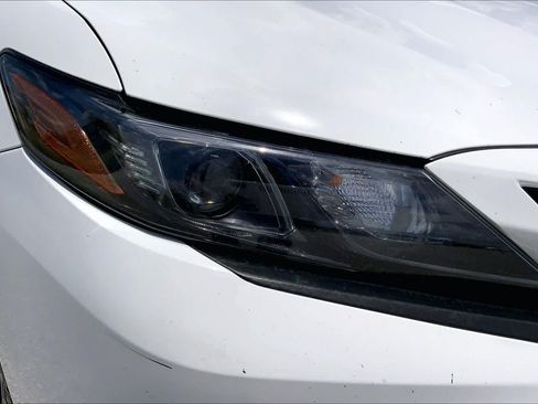 Used 2021 Toyota Camry SE FWD image 27
