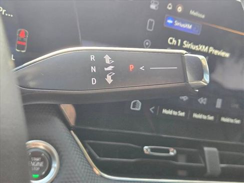 Used 2025 Chevrolet Equinox RS FWD image 14