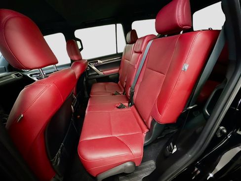 Used 2021 Lexus GX 460 Luxury w/ Accessory Package image 30