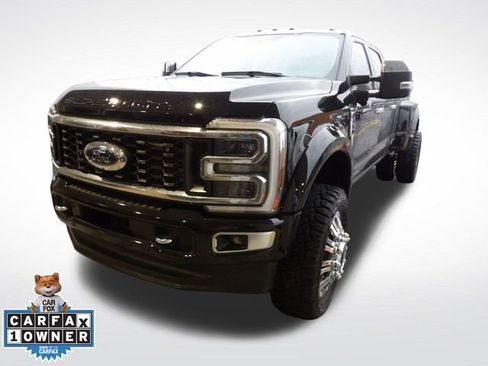 Used 2024 Ford F450 Limited w/ FX4 Off-Road Package image 3