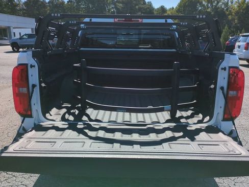 Used 2019 Chevrolet Colorado ZR2 w/ Colorado ZR2 Bison Edition AWD/4WD image 23
