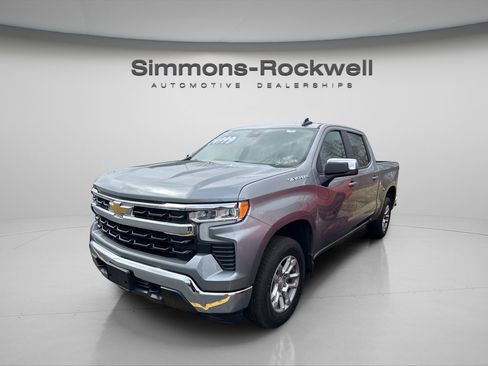 Used 2023 Chevrolet Silverado 1500 LT image 4