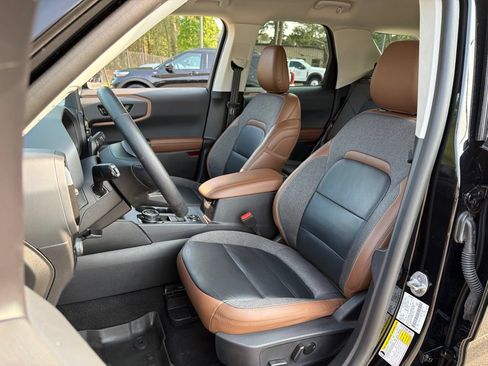 Used 2023 Ford Bronco Sport Outer Banks w/ Tech Package AWD/4WD image 18