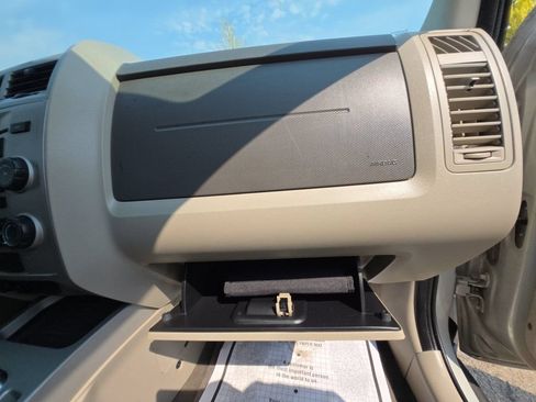 Used 2008 Ford Escape XLT FWD image 30