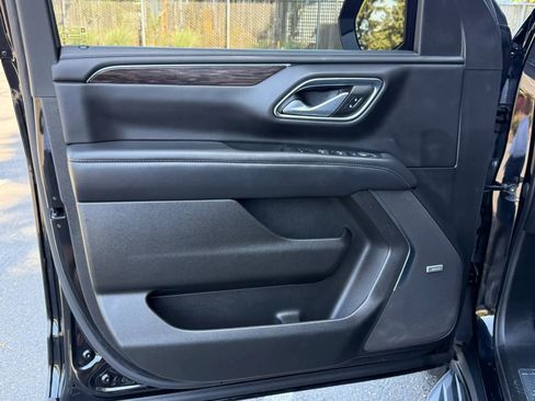 Used 2022 Chevrolet Tahoe LT AWD/4WD image 19