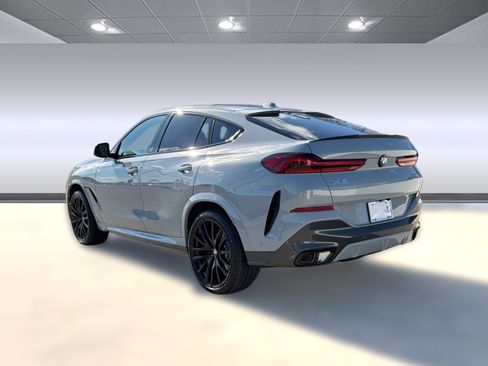 New 2026 BMW X6 xDrive40i image 3