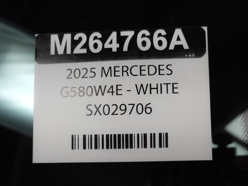 Certified 2025 Mercedes-Benz G 580 w/ EQ Technology image 39
