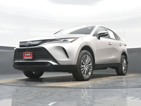 Used 2022 Toyota Venza Limited w/ Advanced Technology Package image 30