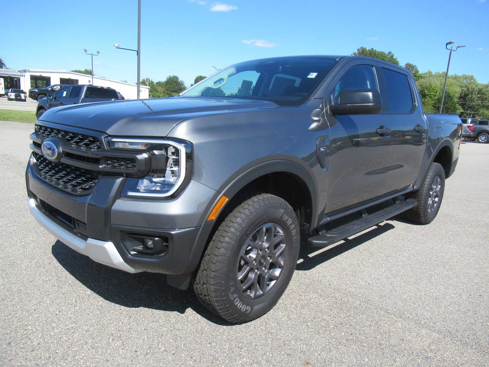 New 2026 Ford Ranger XLT w/ FX4 Off-Road Package AWD/4WD image 1