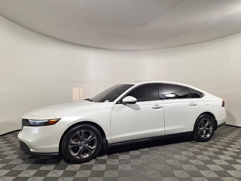 Used 2024 Honda Accord EX image 1