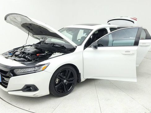 Used 2022 Honda Accord Sport image 10