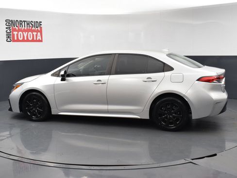 Used 2023 Toyota Corolla LE FWD image 2