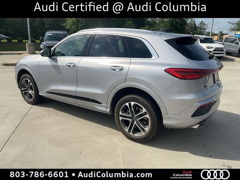 Used 2025 Audi Q5 Premium Plus w/ Premium Plus AWD/4WD image 3