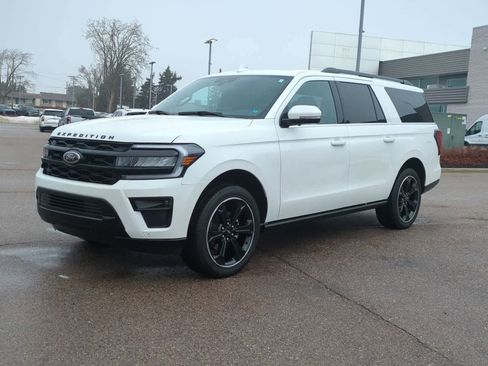 Used 2024 Ford Expedition Max Limited image 4