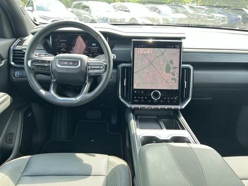 Used 2024 GMC Acadia AT4 AWD/4WD image 17