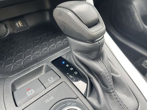 Used 2024 Toyota RAV4 XLE image 31