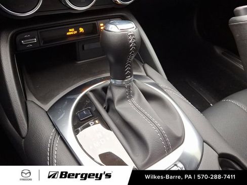 Certified 2024 MAZDA MX-5 Miata RF Grand Touring RWD image 10