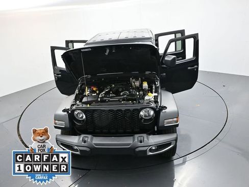 Used 2023 Jeep Gladiator Sport image 37