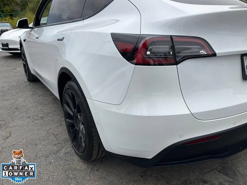 Used 2021 Tesla Model Y Long Range AWD/4WD image 90