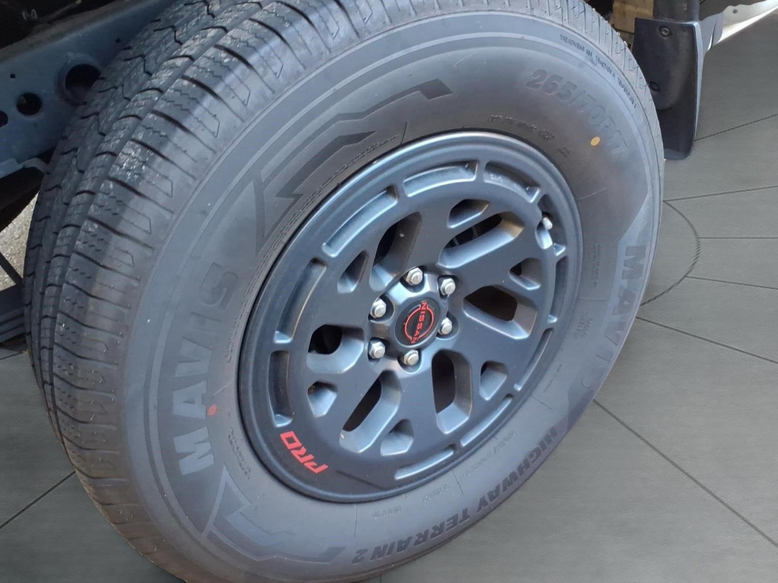 Used 2026 Nissan Frontier PRO-4X AWD/4WD image 5