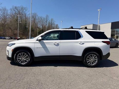 Used 2023 Chevrolet Traverse LT w/ LPO, Floor Liner Package AWD/4WD image 4