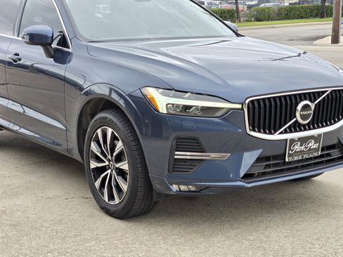 Used 2023 Volvo XC60 B5 Core w/ Climate Package image 11