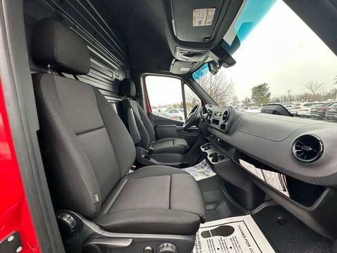 Used 2026 Mercedes-Benz Sprinter 144 Cargo image 19