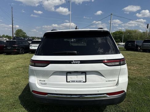 Used 2025 Jeep Grand Cherokee 4WD image 19