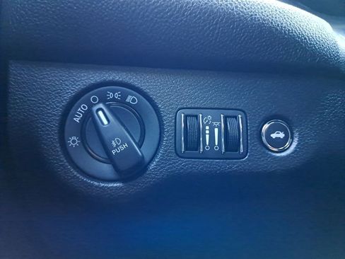 Used 2018 Dodge Challenger SXT Plus image 24