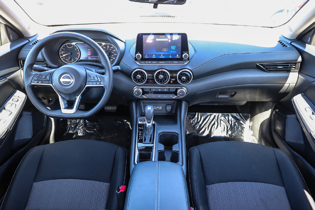 Certified 2025 Nissan Sentra SV FWD image 12