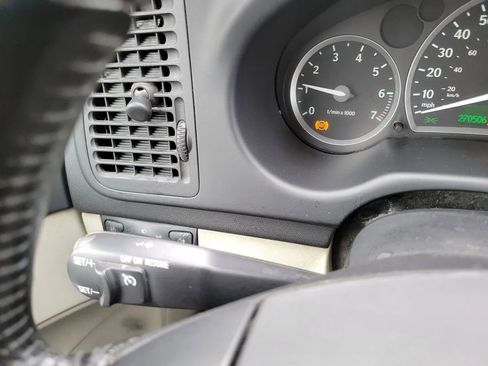 Used 2004 Saab 9-3 Arc image 26