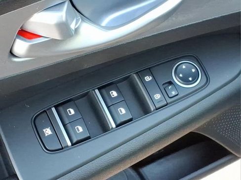 Used 2023 Kia Forte LXS image 14