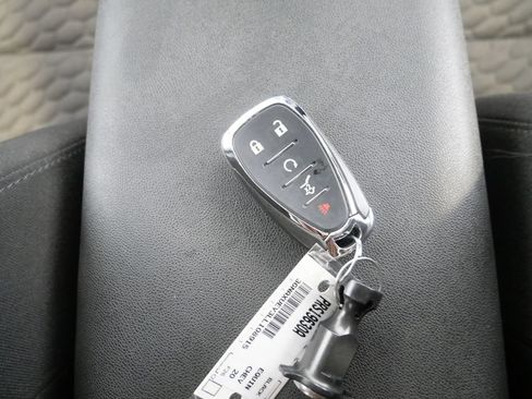 Used 2020 Chevrolet Equinox LT AWD/4WD image 28