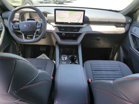 New 2026 Ford Explorer ST-Line w/ ST-Line Street Pack AWD/4WD image 11