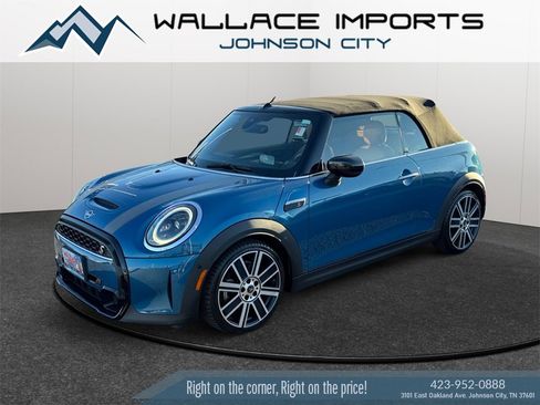 Used 2023 MINI Cooper S w/ Driver Assistance Package image 2