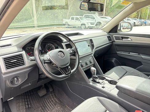 Used 2018 Volkswagen Atlas SE image 6