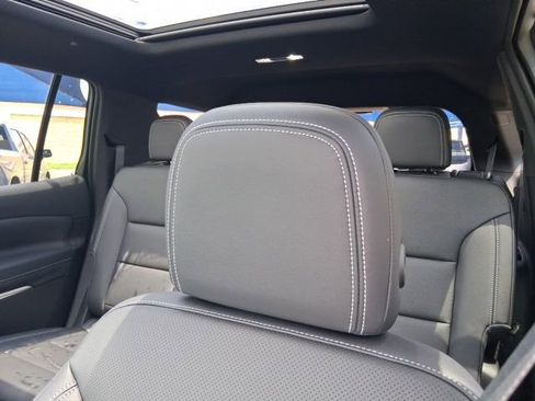 New 2026 Chevrolet Traverse LT w/ Sun and Wheel Package FWD image 20