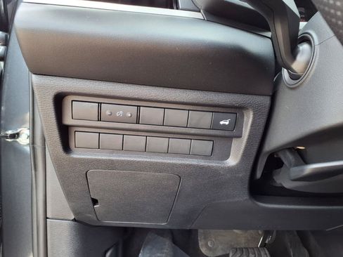 Used 2025 Mitsubishi Outlander SE AWD/4WD image 22