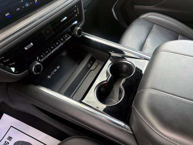 Used 2025 Chevrolet Tahoe LT AWD/4WD image 22