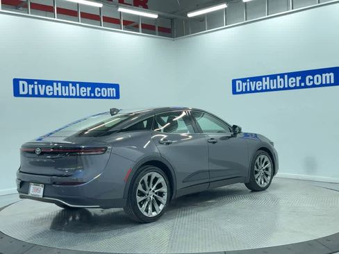 Used 2023 Toyota Crown XLE image 3