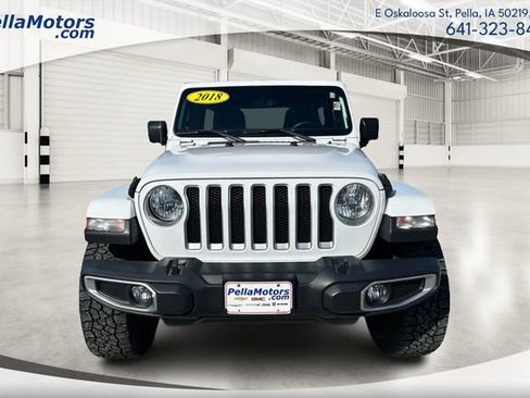 Used 2018 Jeep Wrangler Unlimited Sahara w/ Uconnect 4C Nav & Sound Group AWD/4WD image 7