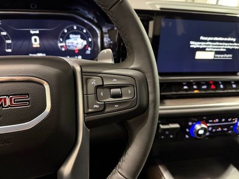 New 2026 GMC Sierra 1500 SLT w/ SLT Convenience Package image 16